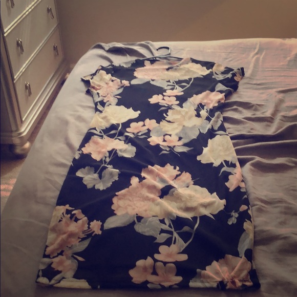 Fashion Nova Dresses & Skirts - Flower Detailed Midi Dress